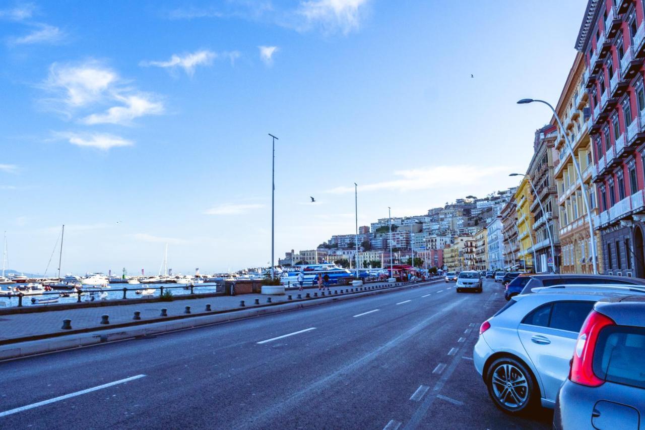 Clicka&Sleep Caracciolo Apartman Nápoly Kültér fotó